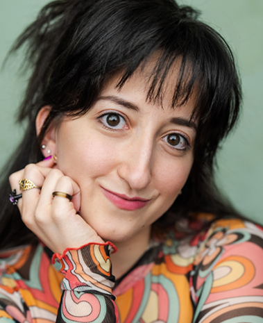 Headshot of Carly Natania Grossman