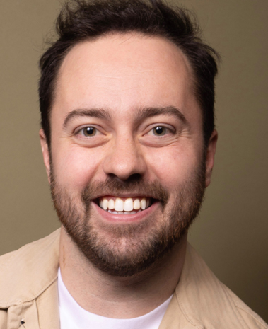 Headshot of Matt Kurzyniec