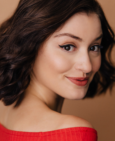 Headshot of Sophie Aknin